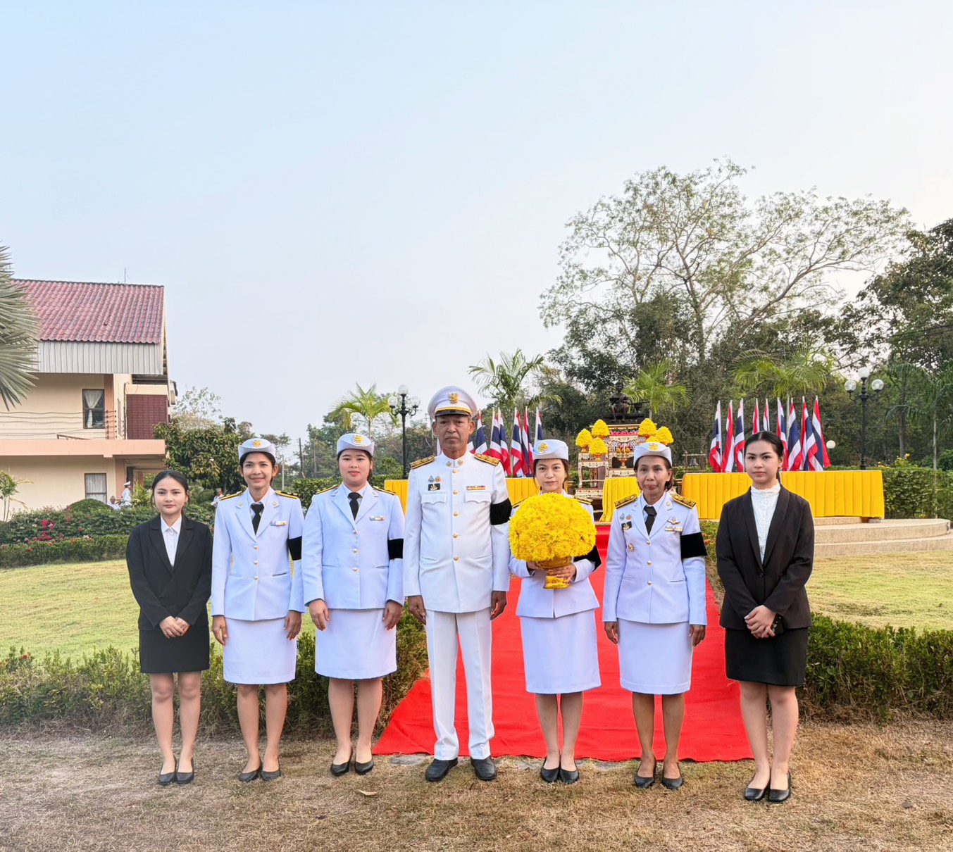 title - วันที่ 18 มกราคม 2569 นายวิทูล ปฏิรูปที่ดินจังหวัดปราจีนบุรี มอบหมายให้ ข้าราชการ  และเจ้าหน้าที่ ส.ป.ก.ปราจีนบุรี เข้าร่วมพิธี วางพานพุ่มถวายสักการะ ศาลสมเด็จพระนเรศวรมหาราช เนื่องในวันยุทธหัตถีของสมเด็จพระนเรศวรมหาราช